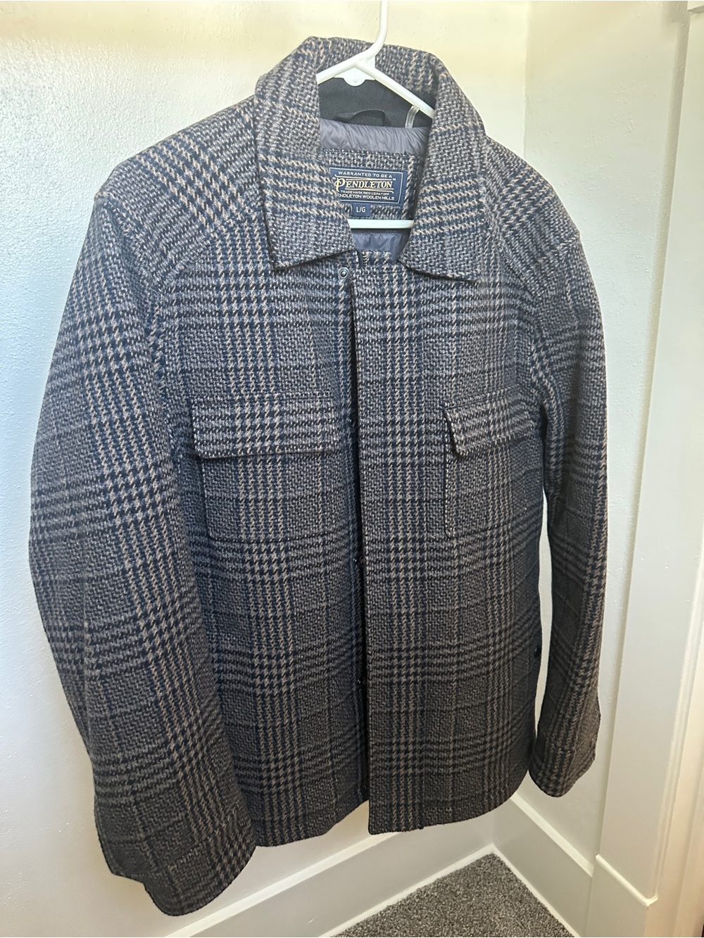 Pendleton Men's Gray Plaid Shirt Jacket